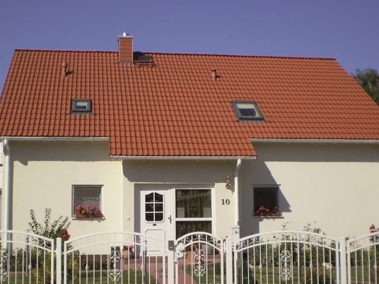 Die kleine Pension, Außenansicht