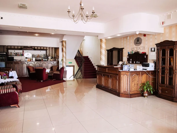 Lobby und Rezeption im Hotel Horda