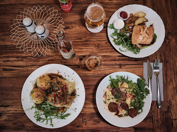 Gedeckter Tisch im Restaurant Gasthof Falkenhorst