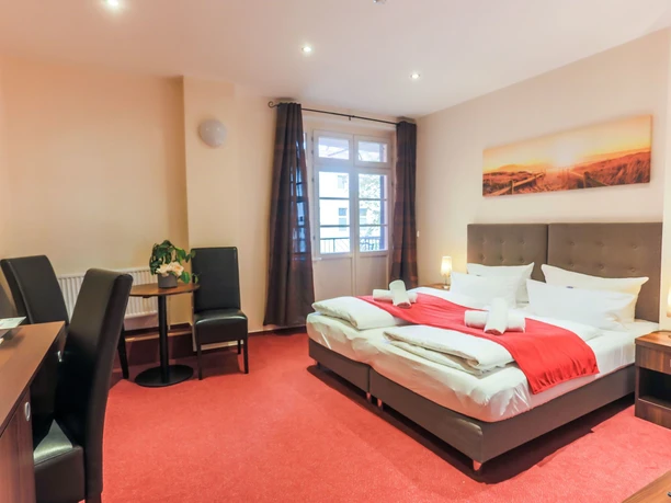 Doppelzimmer mit Balkon