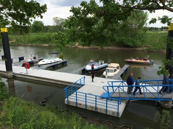 Sportboot Marina am Winterhafen