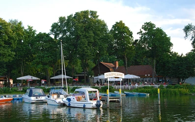 Malge Marina und Camping