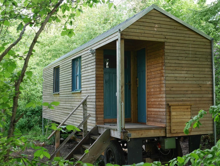 Bauwagen am Radweg