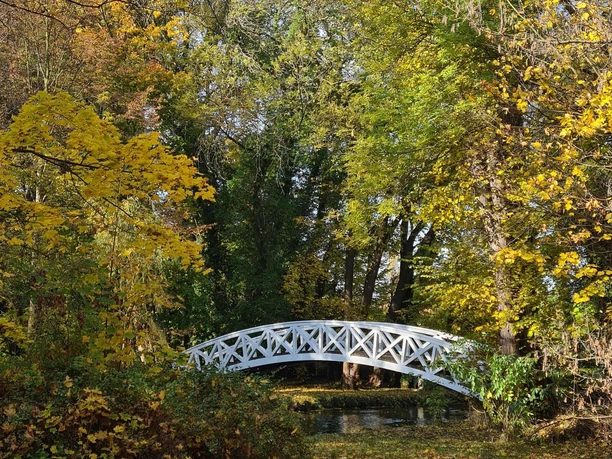 Brücke im Schlosspark