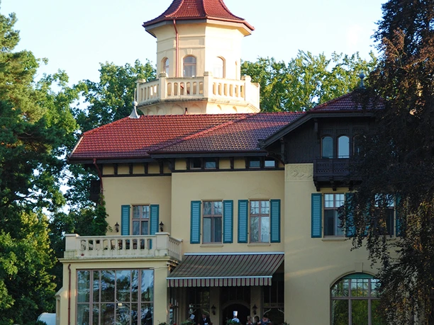 Schloss Hubertushöhe Schloss Hubertushöhe