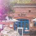 Trattoria "da Dino" in der Remise am Schloss