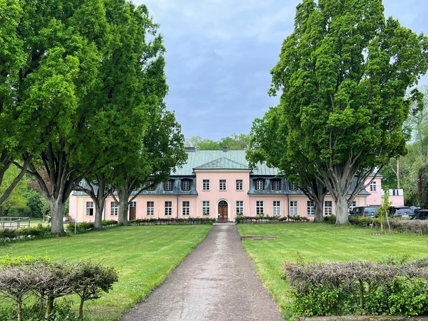 Herrenhaus Dworek Bielin