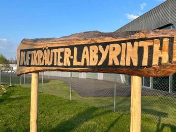 Duftkräuter-Labyrinth