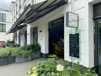 CECI´S Ice Creme by Velotel