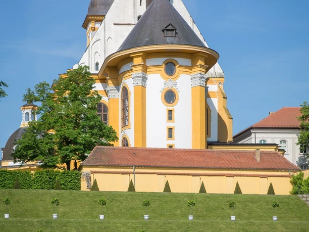 Katholische Stiftskirche
