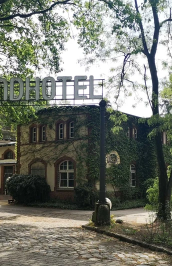 Landhotel "Gustav" in Beelitz-Heilstätten