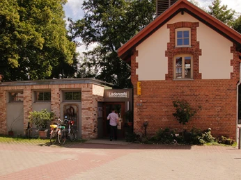 Eingang zum LadenCafé