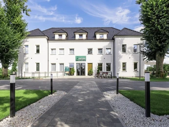 Außenansicht Hotel Natura