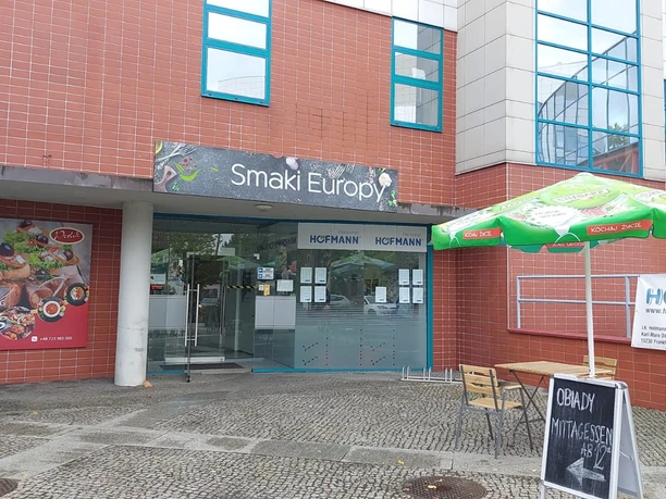 Außenansicht dder Bar Smaki