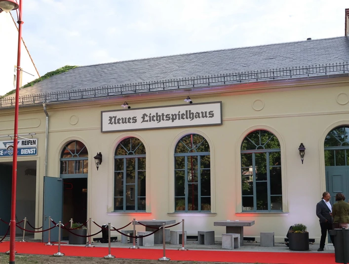 Neues Lichtspielhaus Beelitz zur Eröffnung