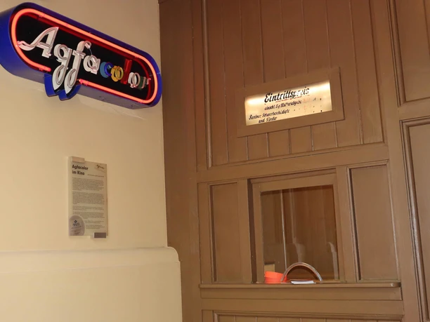 Historische Details im Kino-Foyer