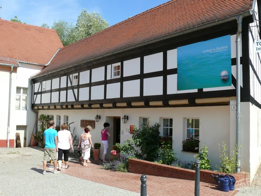 Tourist-Info Buckow