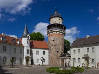 Blick über den Schlossinnenhof