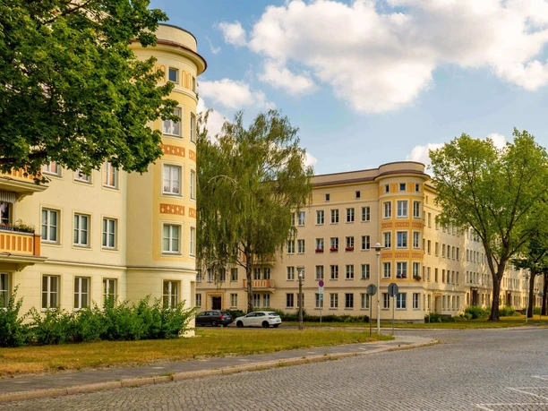 Wohnkomplex II, Runderkerblöcke