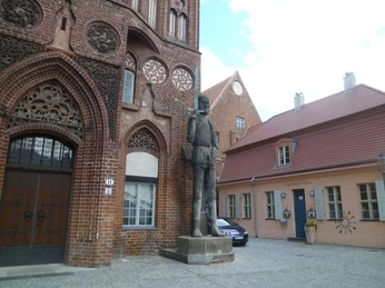Der Roland vor dem Altstädtischem Rathaus in Brandenburg an der Havel