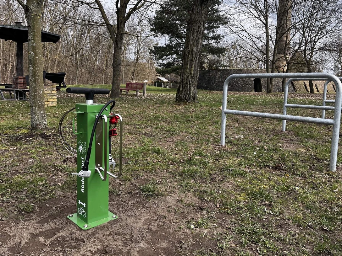 Reparatursäule Lichtenow