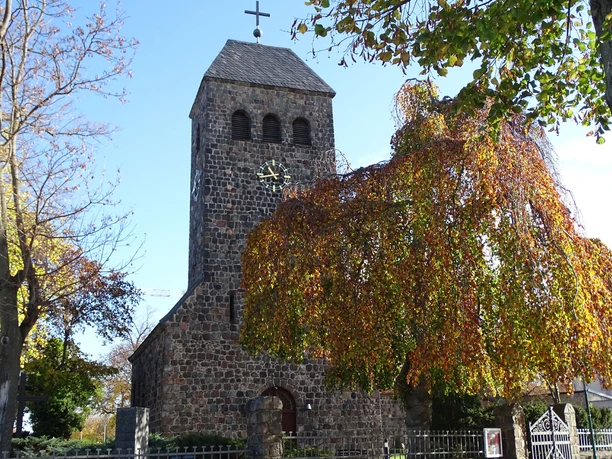 Kirche in Schönefeld Kirche in Schönefeld