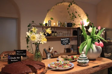 Im Café Apfel