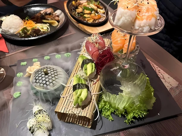 Sushi-Platte im Restaurant Blesses Royal