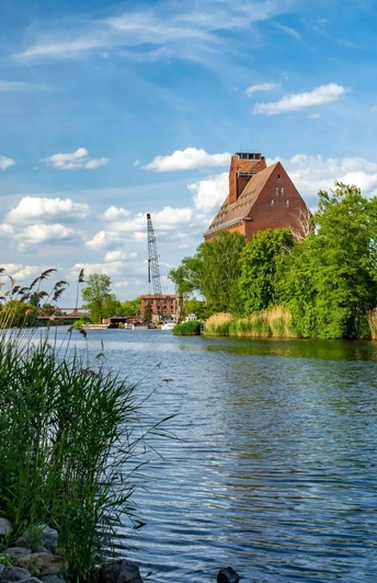 Uferweg am Oder-Spree-Kanal in Eisenhüttenstadt