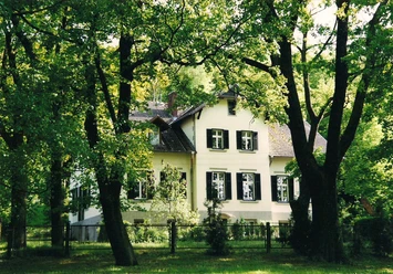 Gräfliche Villa Reitwein
