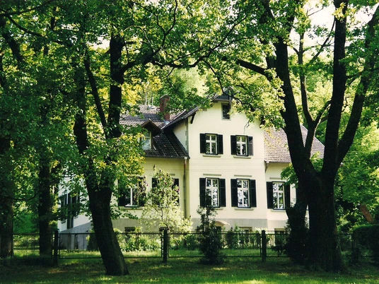 Gräfliche Villa Reitwein
