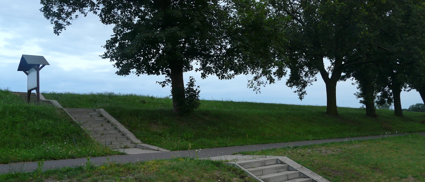 Diplomatentreppe am Oderdamm