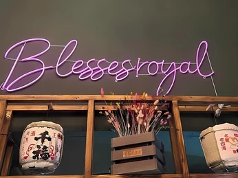 Restaurant Blesses Royal