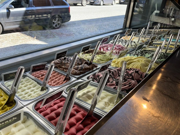 Iceguerilla Beeskow Eissortiment