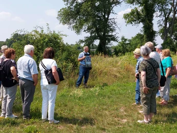Oderbruchguide Klaus Ahrendt während einer Führung in der Küstriner Altstadt