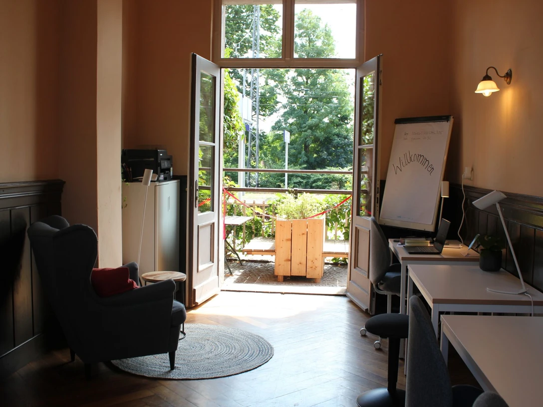 Eingang zum Coworking Space "Gleis 21"