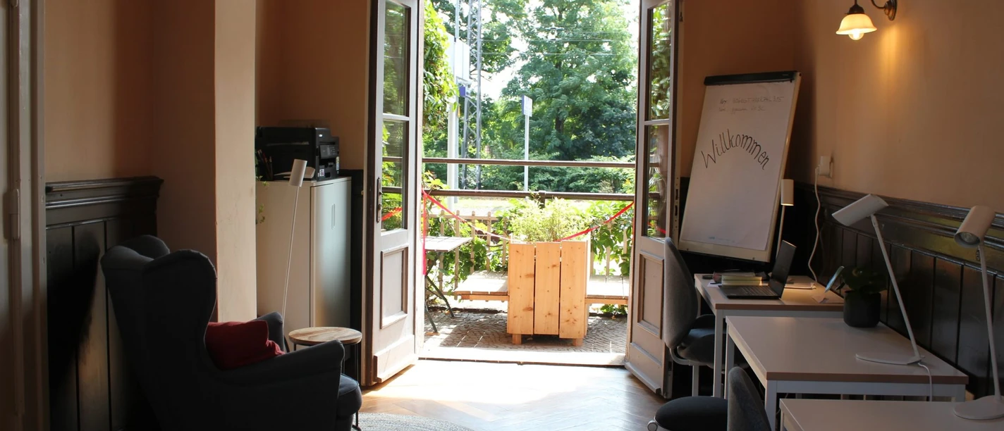 Eingang zum Coworking Space "Gleis 21"