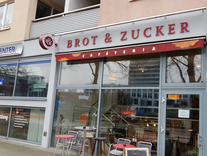 Cafe "Brot & Zucker" von außen