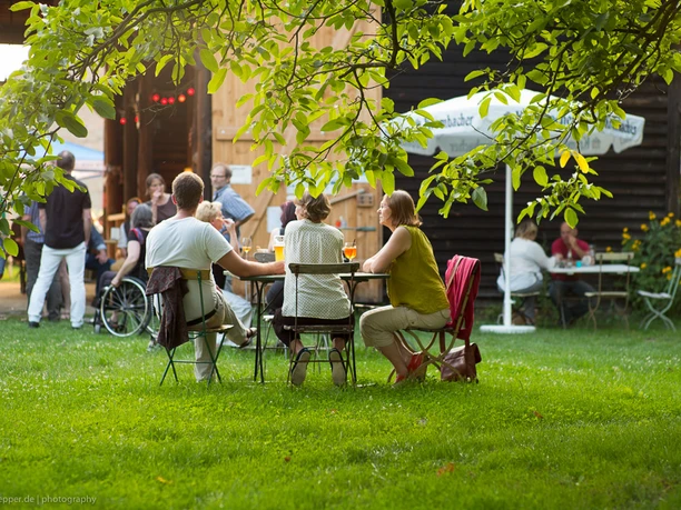 Biergartenatmosphäre