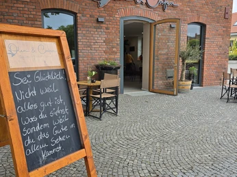 Olea & Cafea Außenansicht