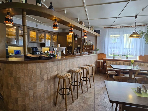 Gastraum Grüner Baum