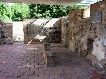 Kirchenruine Podelzig