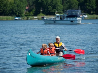 Drei Seenrundfahrt, Kanu