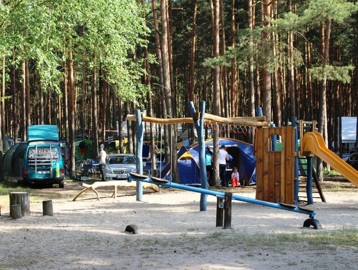 Naturcampingplatz am Springsee - Spielplatz und Familienbereich