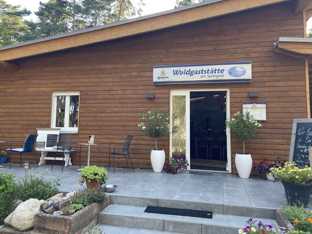 Waldgaststätte "Zur Quelle" am Springsee