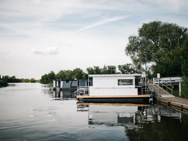 Waterhus Hausbootcharter