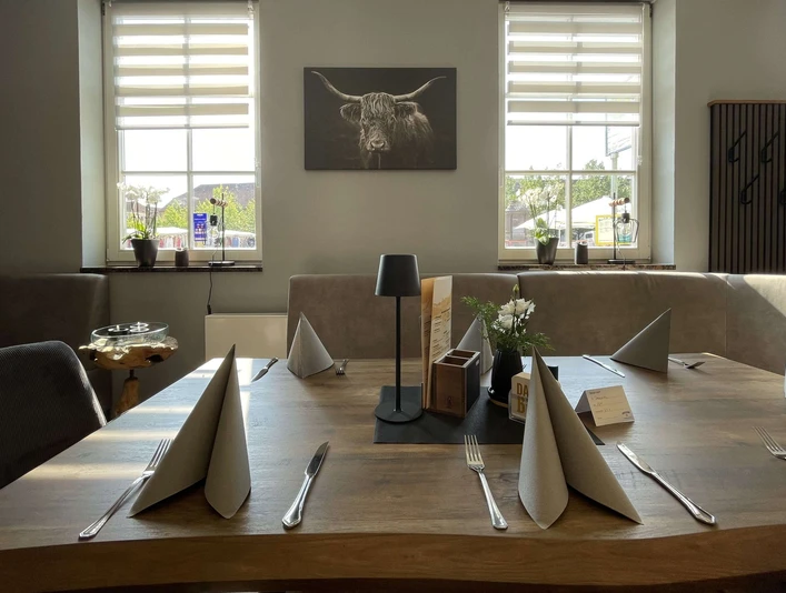 Tisch im Markt-Restaurant Müllrose