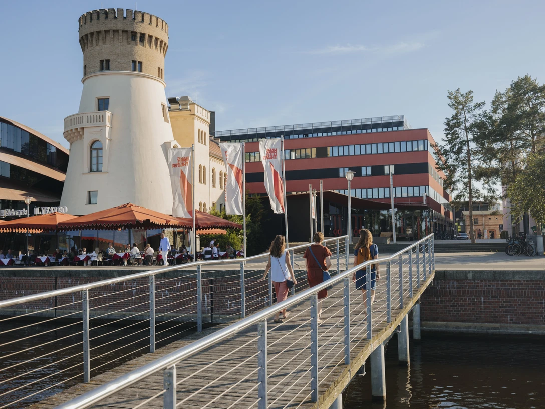 Zichorienmühle und Hans Otto Theater