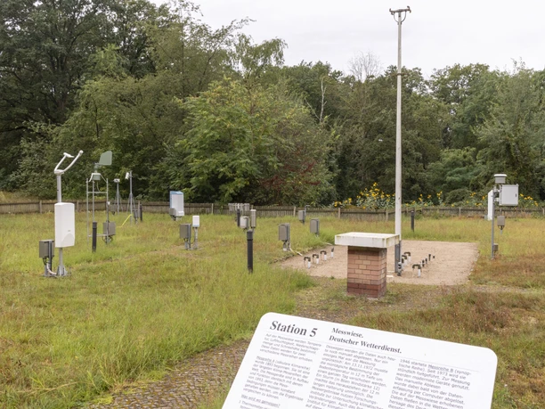 Messwiese des Deutschen Weitterdienstes auf dem Telegrafenberg