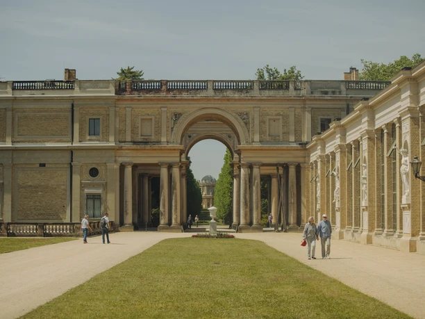 Blick zum Belvedere Klausberg